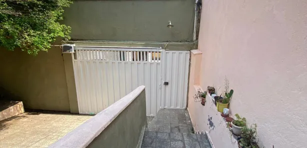 Casa com 4 Quartos para alugar, 140m² no Santa Tereza, Belo Horizonte