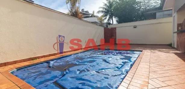 Casa de Condomínio com 3 Quartos para alugar, 240m² no Loteamento Portal do Sol II, Goiânia