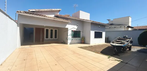 Casa com 4 Quartos para alugar, 240m² no Plano Diretor Sul, Palmas
