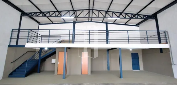 Galpão/Depósito/Armazém para alugar, 423m² no Vila Rosa, Goiânia