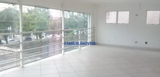 Sala Comercial para alugar, 246m² no Gonzaga, Santos