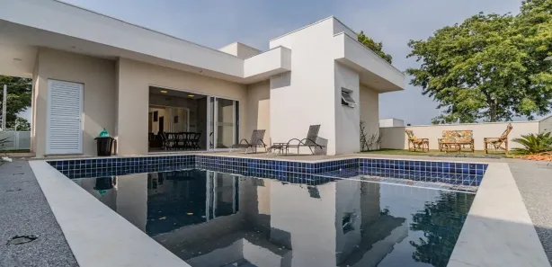 Casa de Condomínio com 3 Quartos para alugar, 170m² no Ninho Verde II, Pardinho