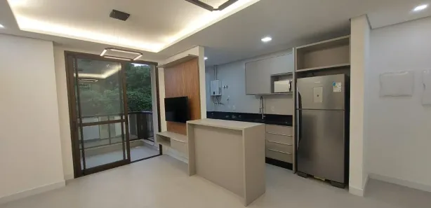 Apartamento com 2 Quartos para alugar, 65m² no , 