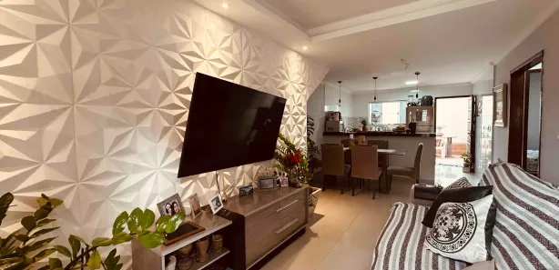 Casa de Condomínio com 2 Quartos à venda, 107m² no Jardim Olinda, Cabo Frio