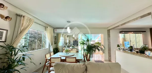 Casa de Condomínio com 4 Quartos para alugar, 242m² no Loteamento Portal do Sol II, Goiânia