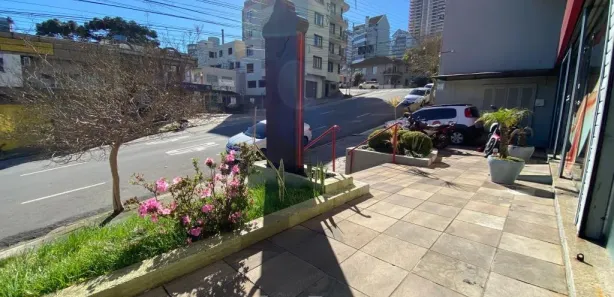 Sala Comercial para alugar, 385m² no Nossa Senhora de Lourdes, Caxias do Sul