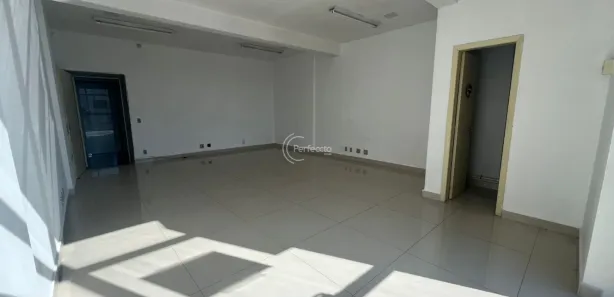 Sala Comercial para alugar, 45m² no Nossa Senhora de Lourdes, Caxias do Sul