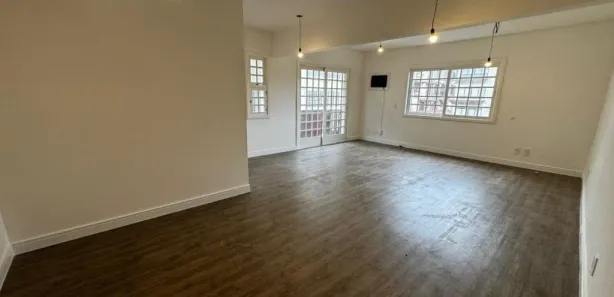 Sala Comercial à venda, 38m² no Centro, Gramado