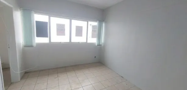 Sala Comercial à venda, 44m² no Centro, Caxias do Sul