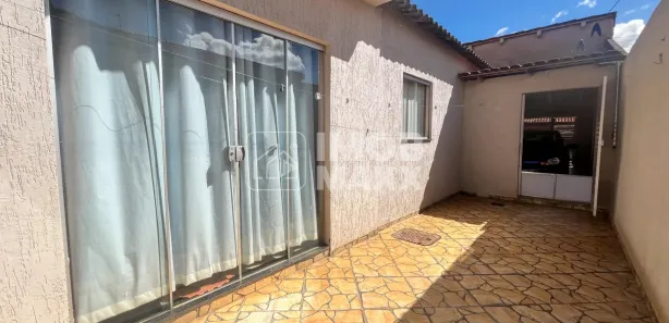 Casa com 5 Quartos à venda, 180m² no Taguatinga Norte, Brasília