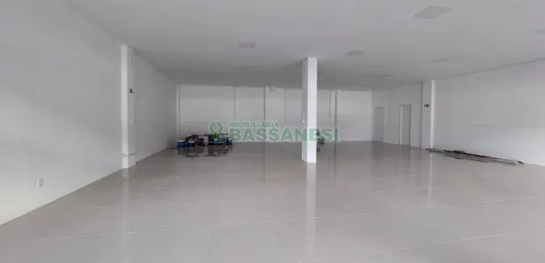 Ponto Comercial para alugar, 200m² no Cruzeiro, Caxias do Sul