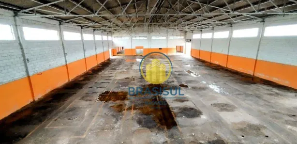 Galpão/Depósito/Armazém para venda ou aluguel, 2500m² no Embu-Guaçu, Embu-Guaçu