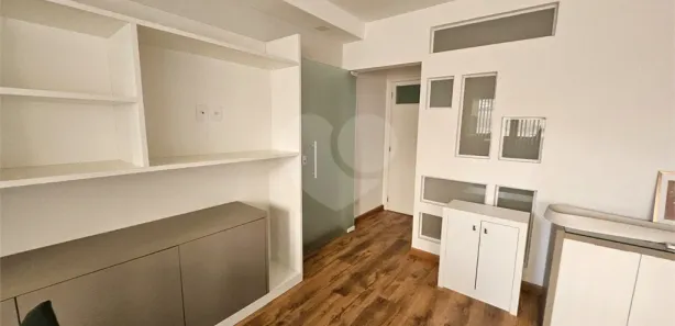 Sala Comercial à venda, 25m² no São Domingos, Niterói