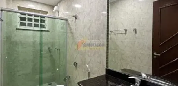 Casa com 3 Quartos para alugar, 184m² no São José, Divinópolis