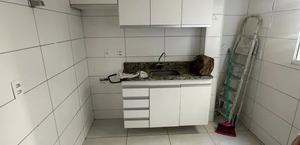 Apartamento com 2 Quartos para alugar, 50m² no Centro, Lauro de Freitas