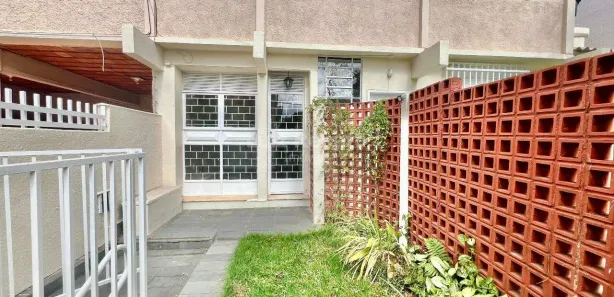 Casa com 2 Quartos para alugar, 100m² no Santo Antônio, Belo Horizonte