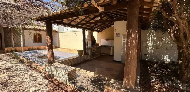 Casa com 4 Quartos à venda, 400m² no Taguatinga Norte, Brasília