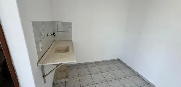 Kitnet para alugar, 25m² no Residencial Santos Dumont, Brasília
