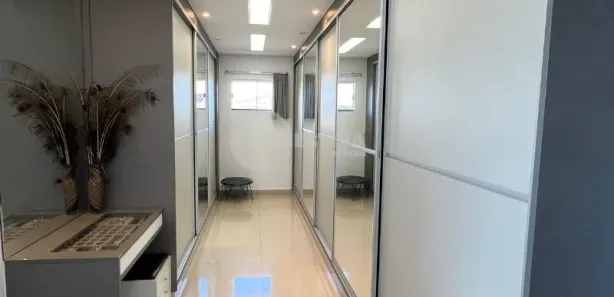 Casa de Condomínio com 3 Quartos para alugar, 400m² no Jardins Madri, Goiânia