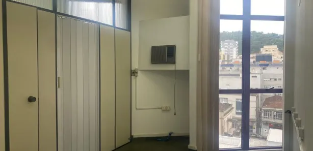 Sala Comercial para alugar, 60m² no Gonzaga, Santos