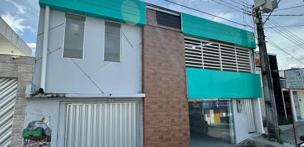 com 6 Quartos para alugar, 600m² no Nossa Senhora das Graças, Manaus