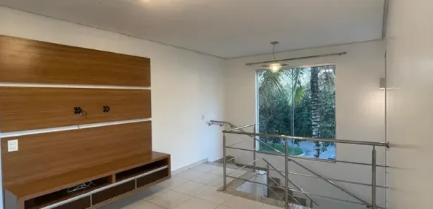 Casa de Condomínio com 3 Quartos para alugar, 300m² no Loteamento Portal do Sol II, Goiânia