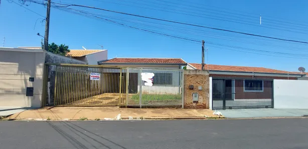 Casa com 3 Quartos à venda, 136m² no Vila Yamada, Araraquara