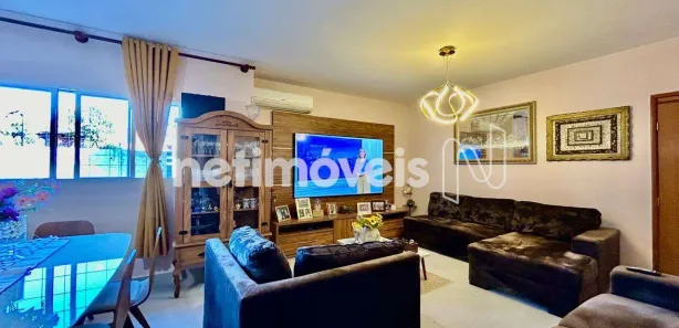 Casa com 4 Quartos à venda, 240m² no Taguatinga Sul, Brasília