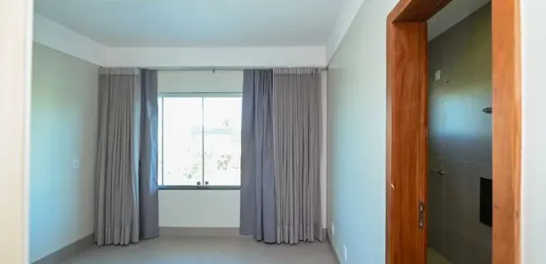 Casa de Condomínio com 3 Quartos para alugar, 270m² no Loteamento Portal do Sol II, Goiânia