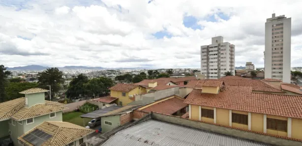 Apartamento com 2 Quartos para alugar, 77m² no Heliópolis, Belo Horizonte