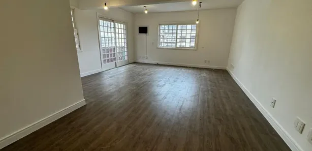 Sala Comercial à venda, 38m² no Centro, Gramado