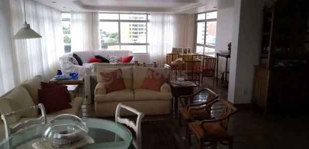 Apartamento com 4 Quartos à venda, 240m² no Jardim Apipema, Salvador