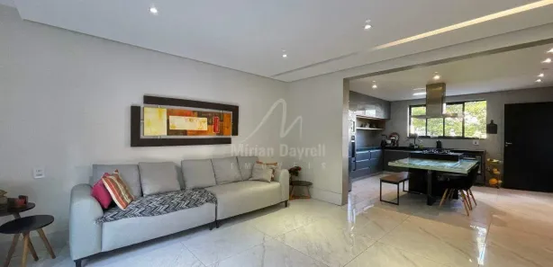 Casa com 5 Quartos para alugar, 320m² no Santo Antônio, Belo Horizonte