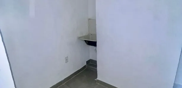 Kitnet com 1 Quarto para alugar, 20m² no Gardênia Azul, Rio de Janeiro