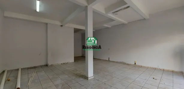Sala Comercial para alugar, 84m² no Centro, Anápolis