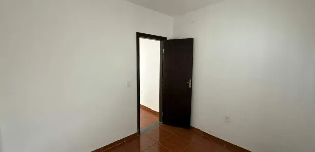Casa com 2 Quartos para alugar, 65m² no São Marcos, Belo Horizonte