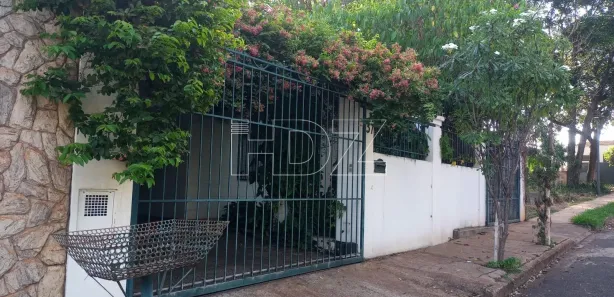 Casa com 3 Quartos à venda, 268m² no Jardim dos Ipês, Araraquara