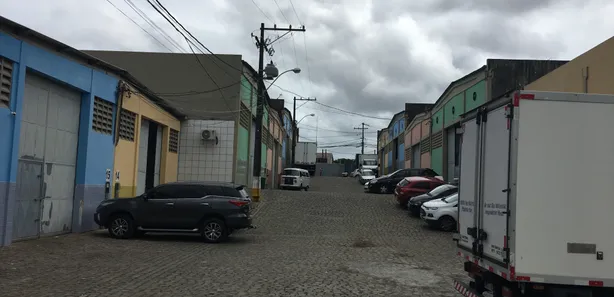 Galpão/Depósito/Armazém para alugar, 1000m² no Porto Seco Pirajá, Salvador