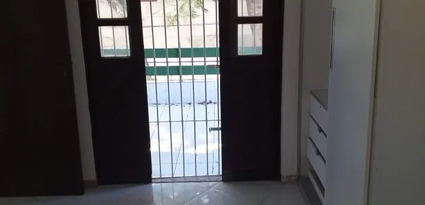 Sobrado com 6 Quartos à venda, 381m² no Centro, Lauro de Freitas