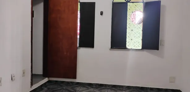 Casa com 4 Quartos à venda, 200m² no São Jorge, Manaus