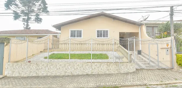 Casas à venda em Bacacheri, Curitiba - Viva Real
