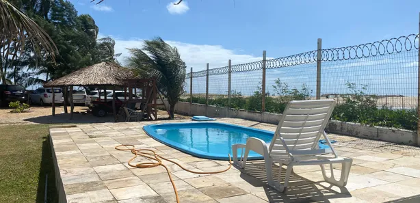 Casa com 6 Quartos para venda ou aluguel, 300m² no , Extremoz