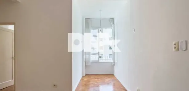 Apartamento com 1 Quarto à venda, 51m² no Leme, Rio de Janeiro
