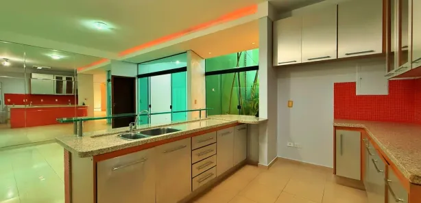 Casa com 4 Quartos para alugar, 400m² no Plano Diretor Sul, Palmas