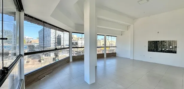 Sala Comercial para alugar, 300m² no Nossa Senhora das Graças, Canoas