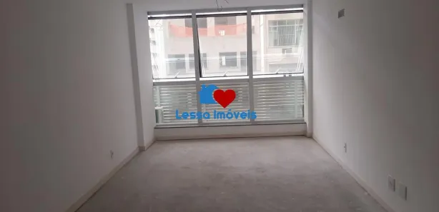 Sala Comercial à venda, 32m² no Ingá, Niterói