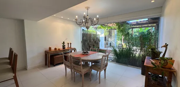 Casa de Condomínio com 4 Quartos à venda, 300m² no Itapuã, Salvador