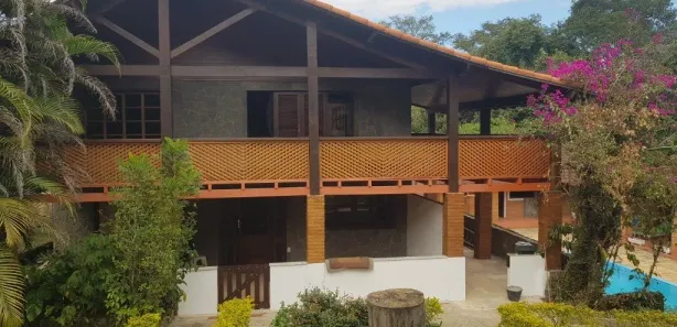 Casa de Condomínio com 3 Quartos para alugar, 200m² no Jardim Martineli, Itatiaia