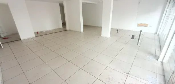Prédio Comercial para alugar, 250m² no Chapada, Manaus