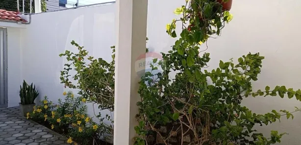 Casa com 4 Quartos à venda, 250m² no Pitanguinha, Maceió